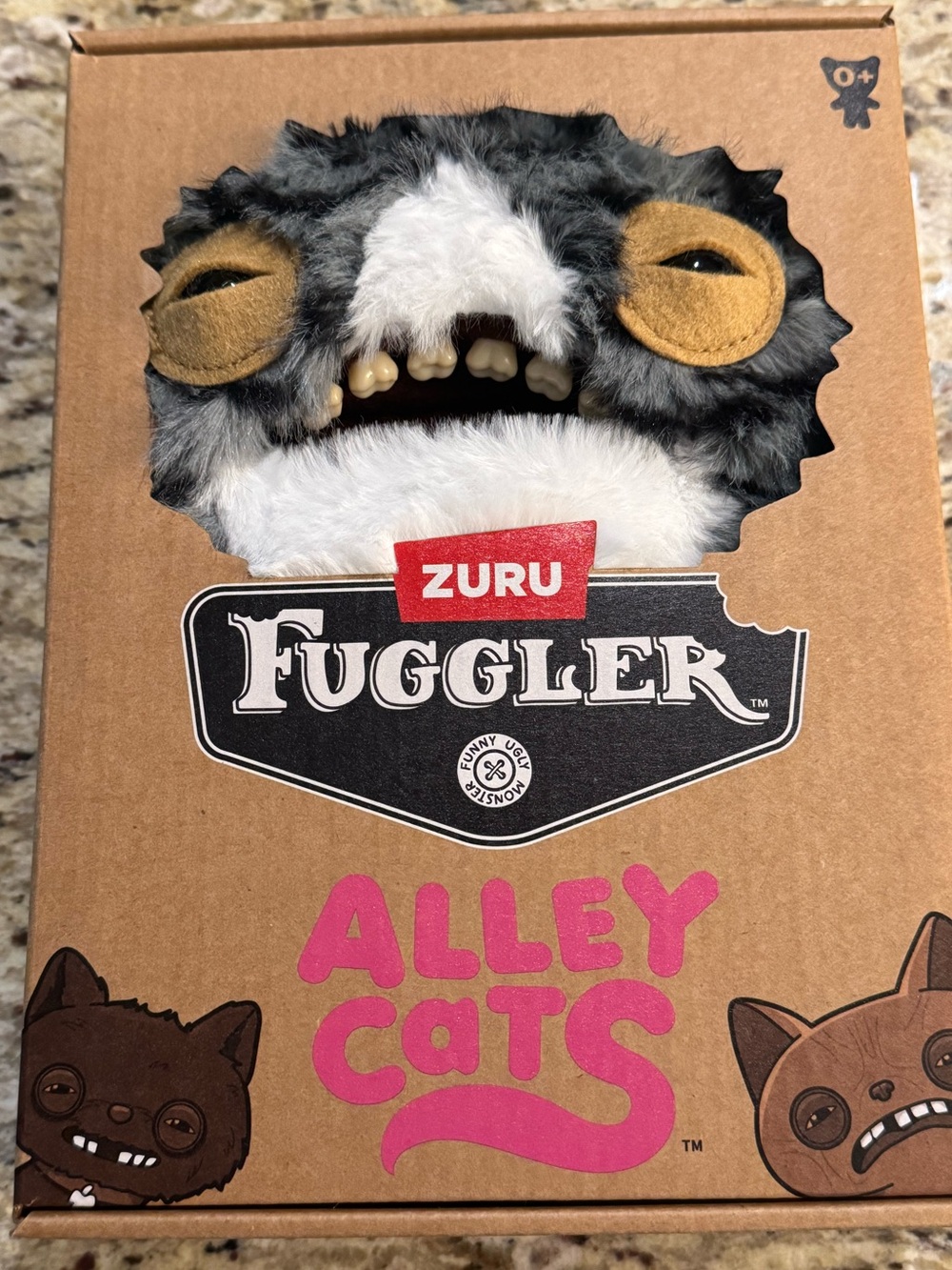 ZURU Fuggler Alley Cats Plush Toy - Gray & White